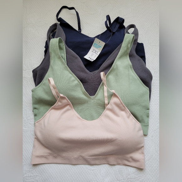 Primark Tops - Primark BUNDLE 4pc. Energized Crop Sports Bra Blue/Gray/Cream/Sage 2XL 18/20